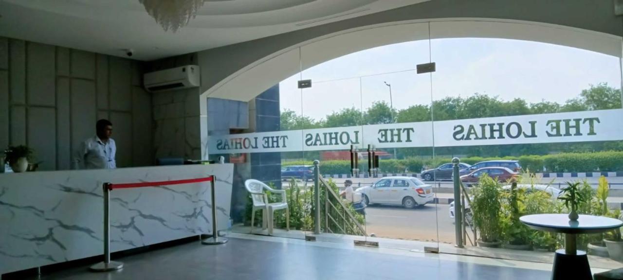 Hotel Lohias Delhi Airport Új-Delhi Kültér fotó