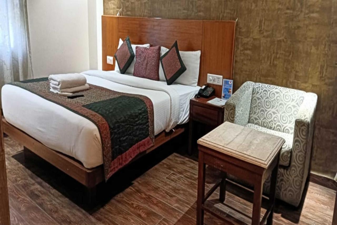 Hotel Lohias Delhi Airport Új-Delhi Kültér fotó