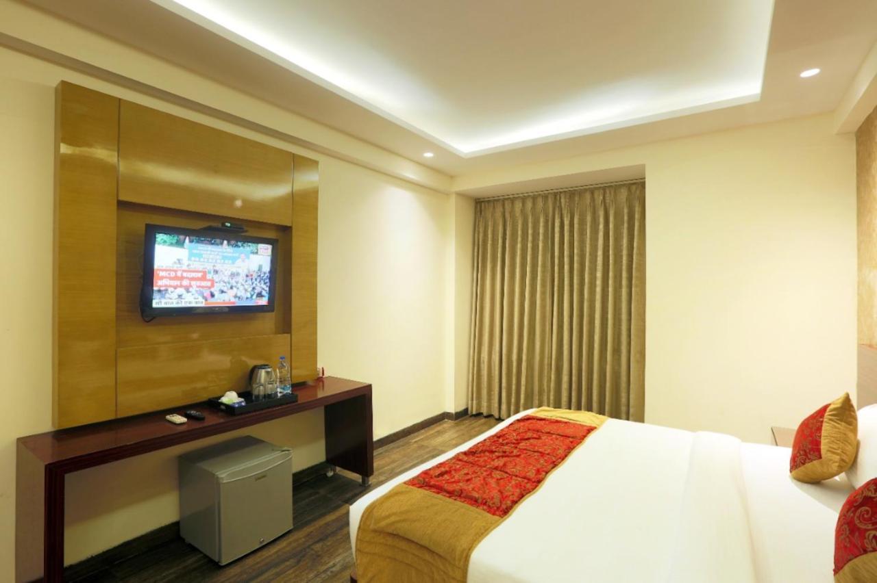 Hotel Lohias Delhi Airport Új-Delhi Kültér fotó